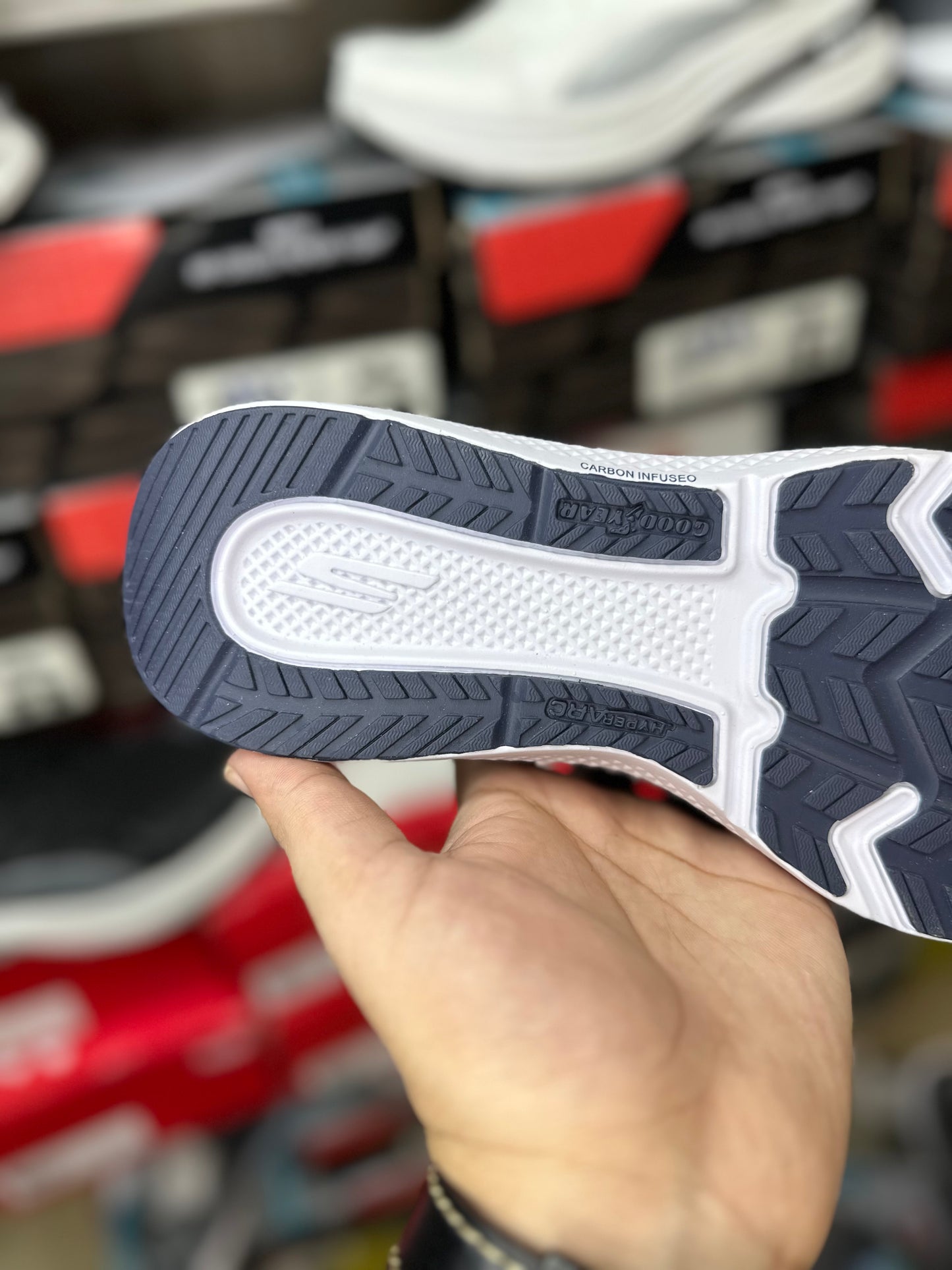 Skechers Arch Fit (Medicated Sole)