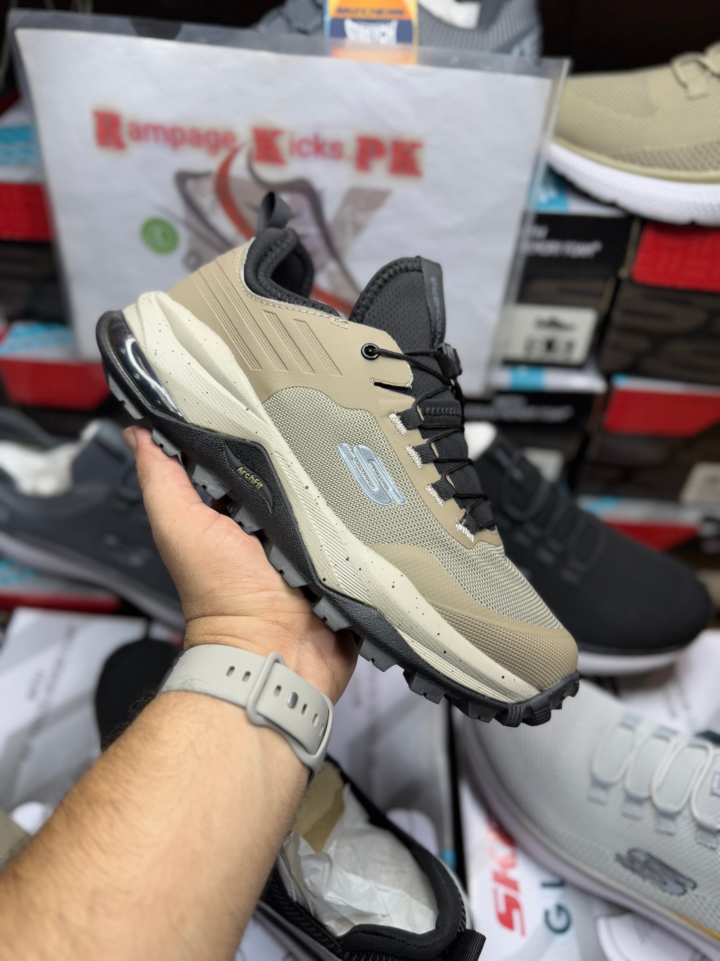 2025 Trial Skechers Arch-Fit (Rough and Tough)