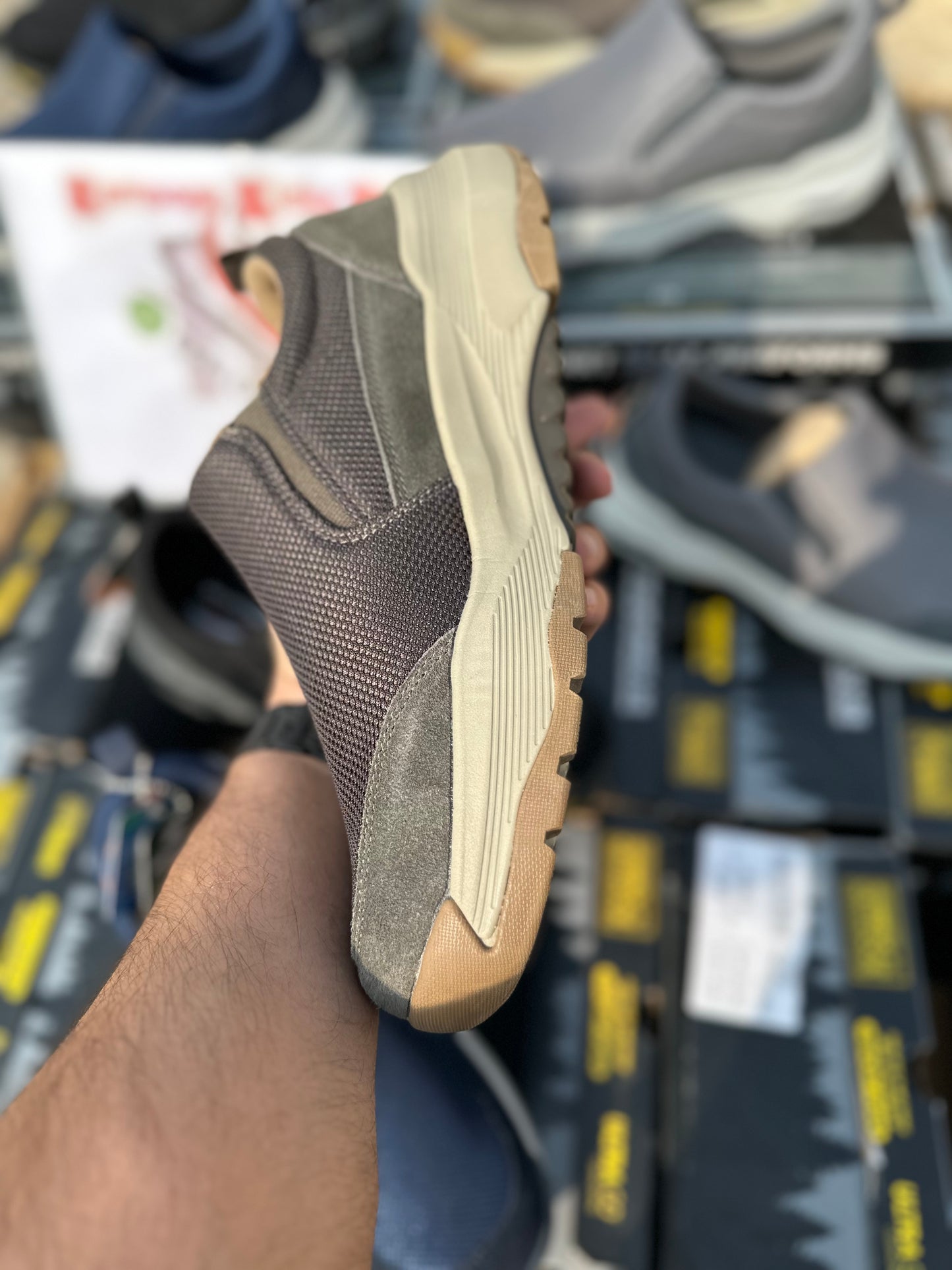 Skechers Arch Fit (Medicated Sole)