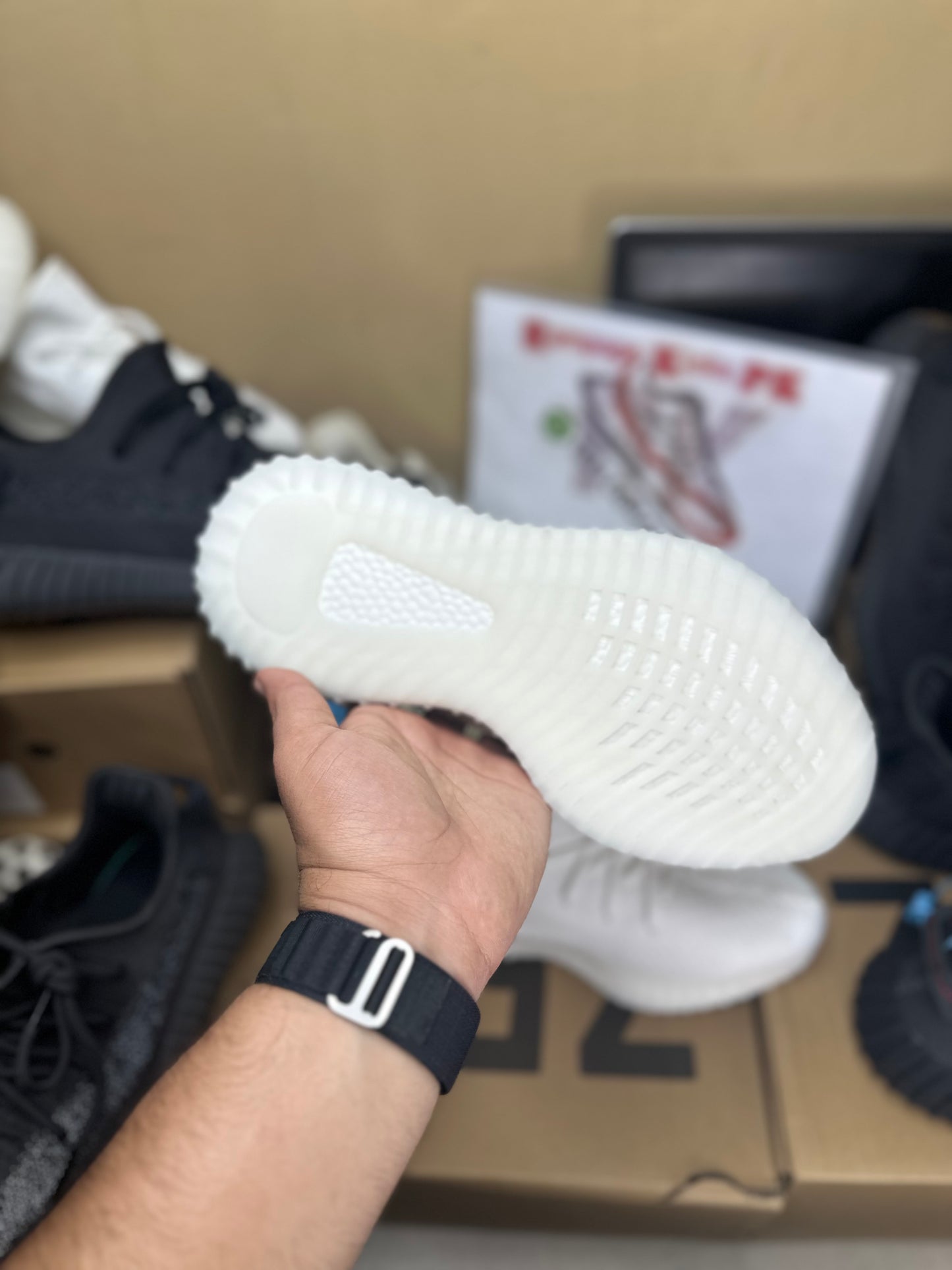 Yeezy 350 ( Reflectors )