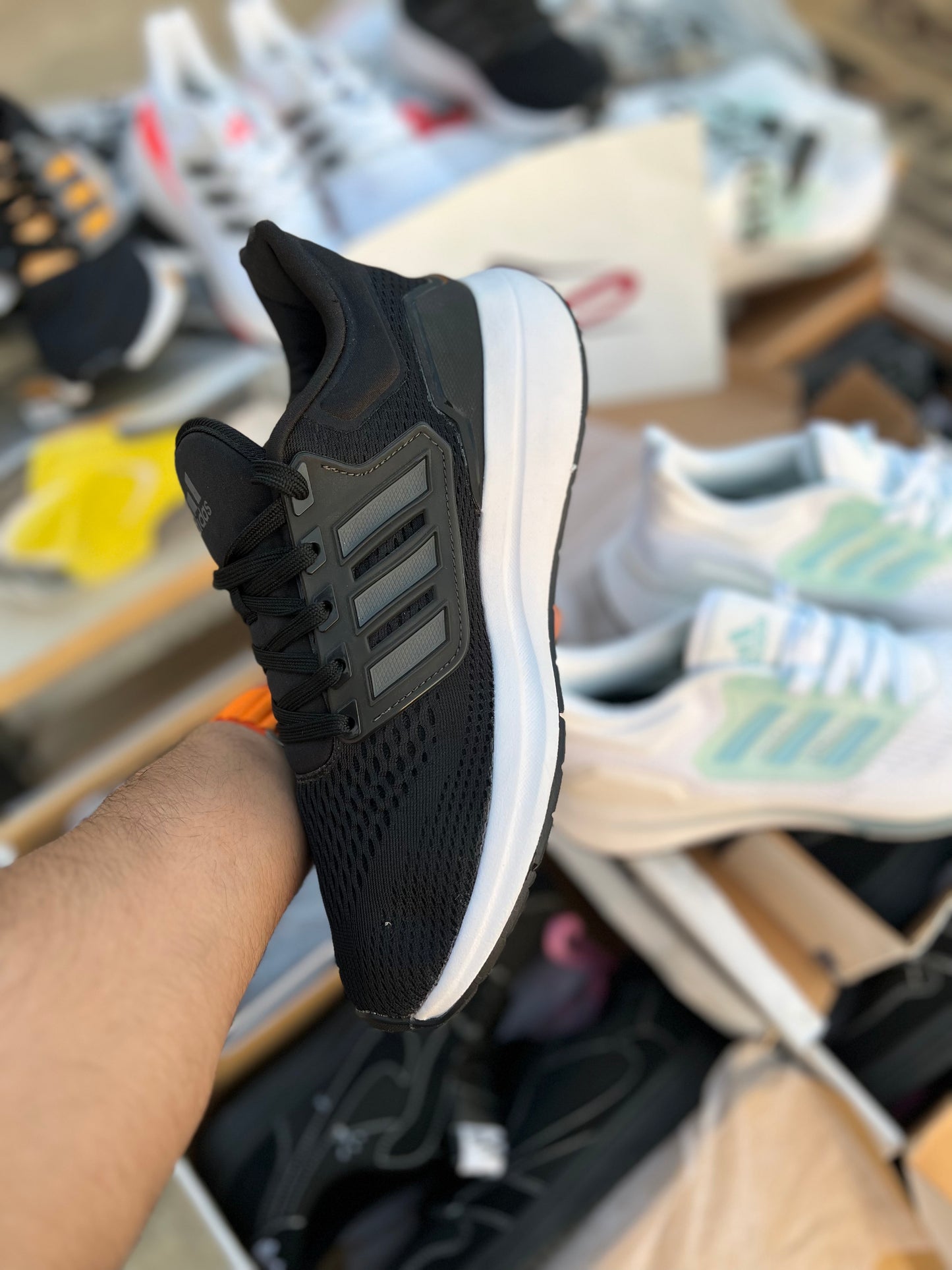 Adidas Ultra-Bounce (Super premium)