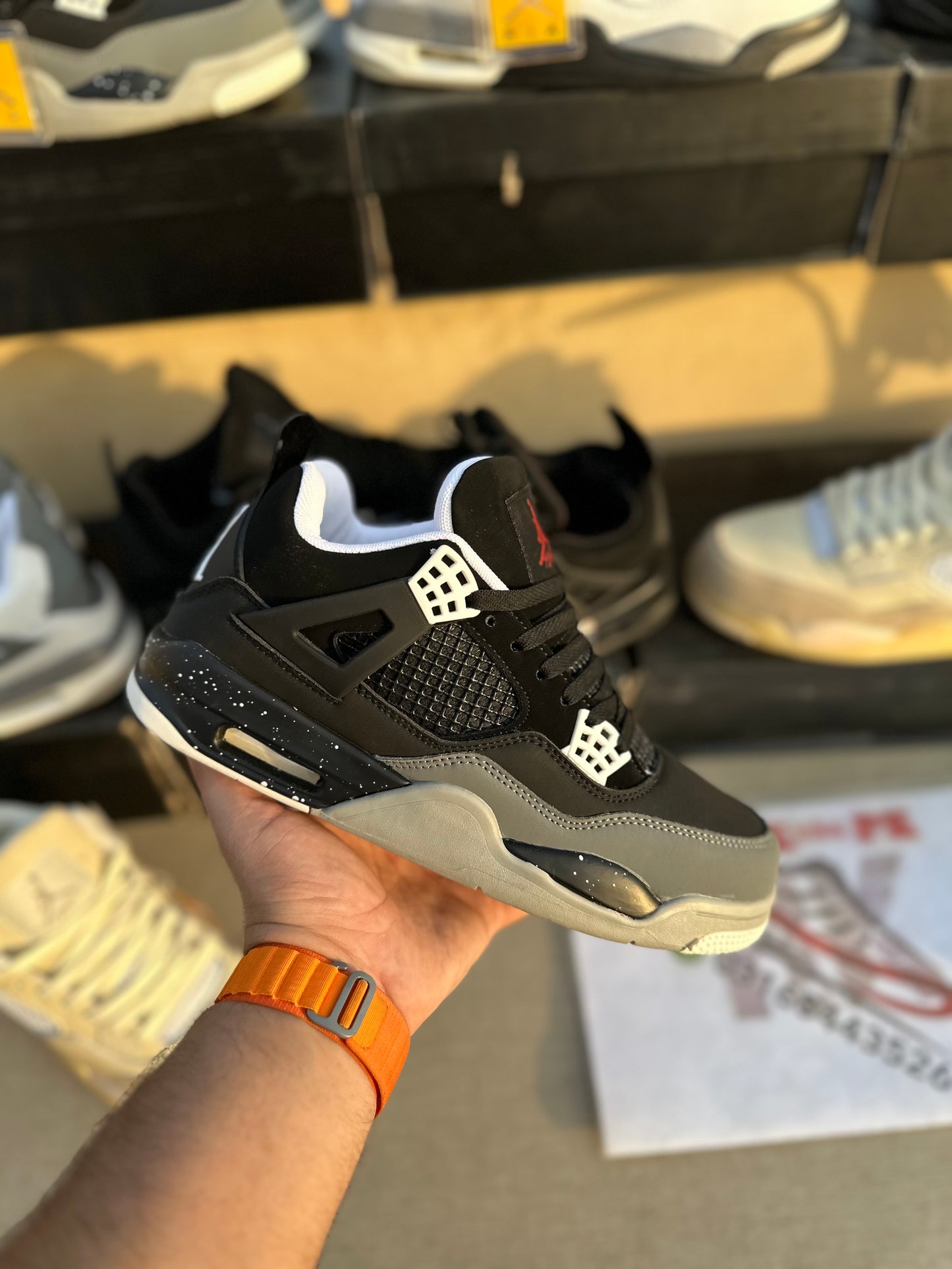 Jordan’s Retro 4 (Super premium)