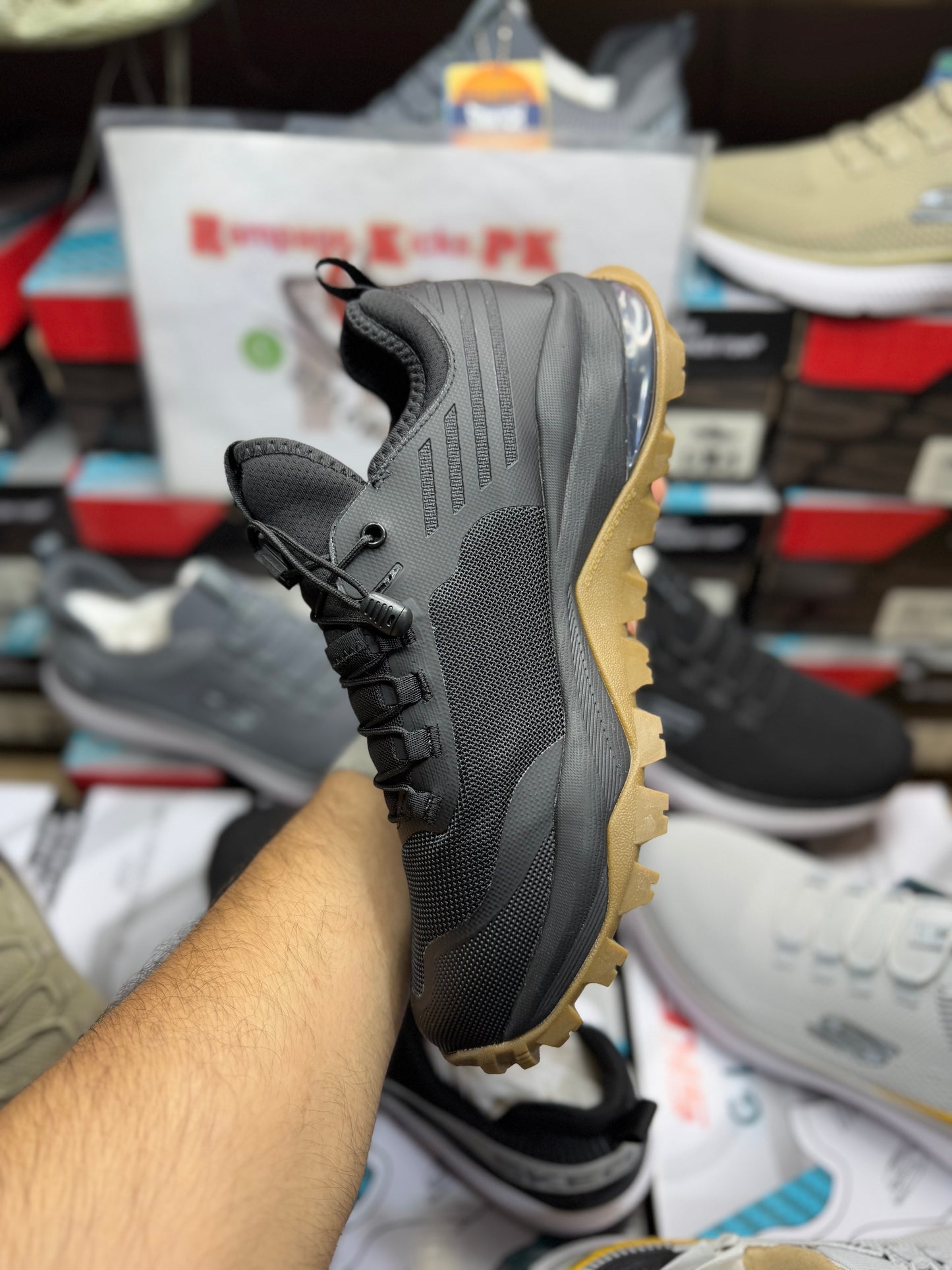 2025 Trial Skechers Arch-Fit (Rough and Tough)
