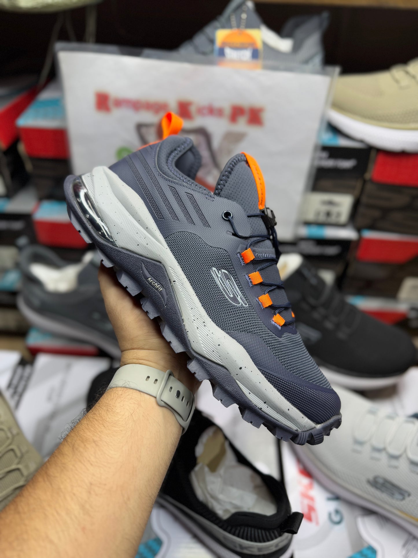2025 Trial Skechers Arch-Fit (Rough and Tough)