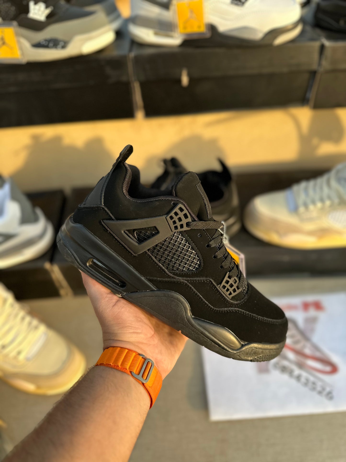 Jordan’s Retro 4 (Super premium)