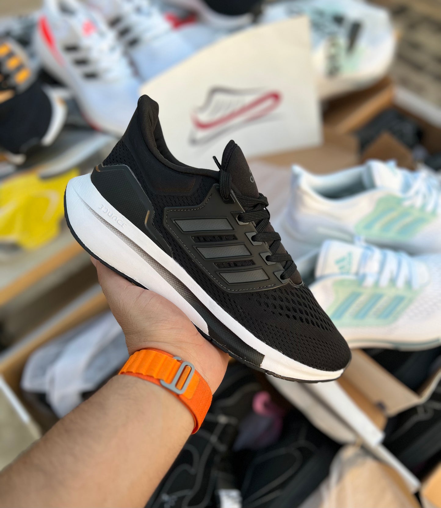 Adidas Ultra-Bounce (Super premium)