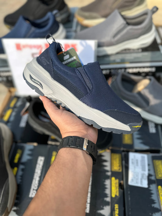 Skechers Arch Fit (Medicated Sole)