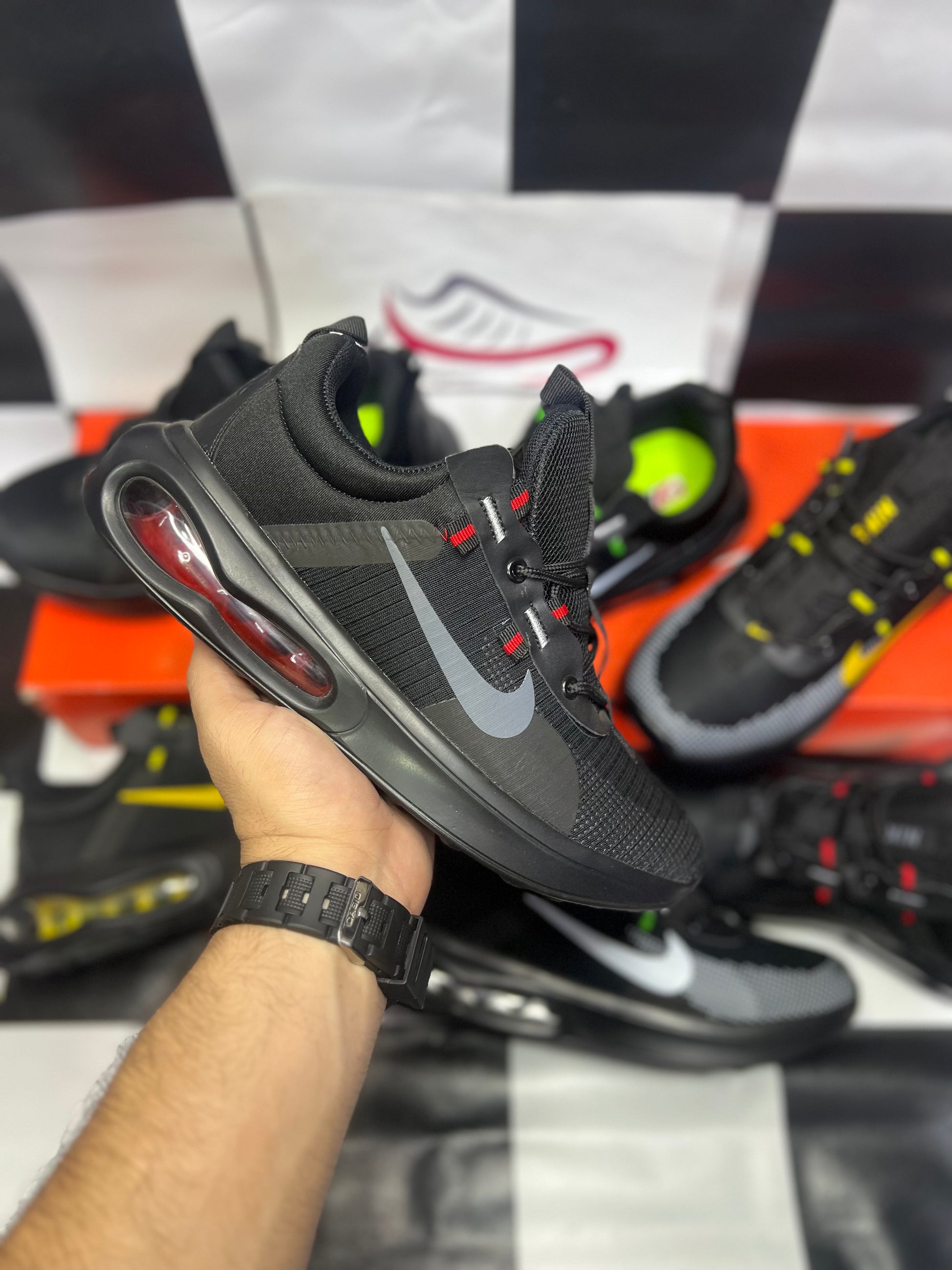 Nike air sales max axis v2