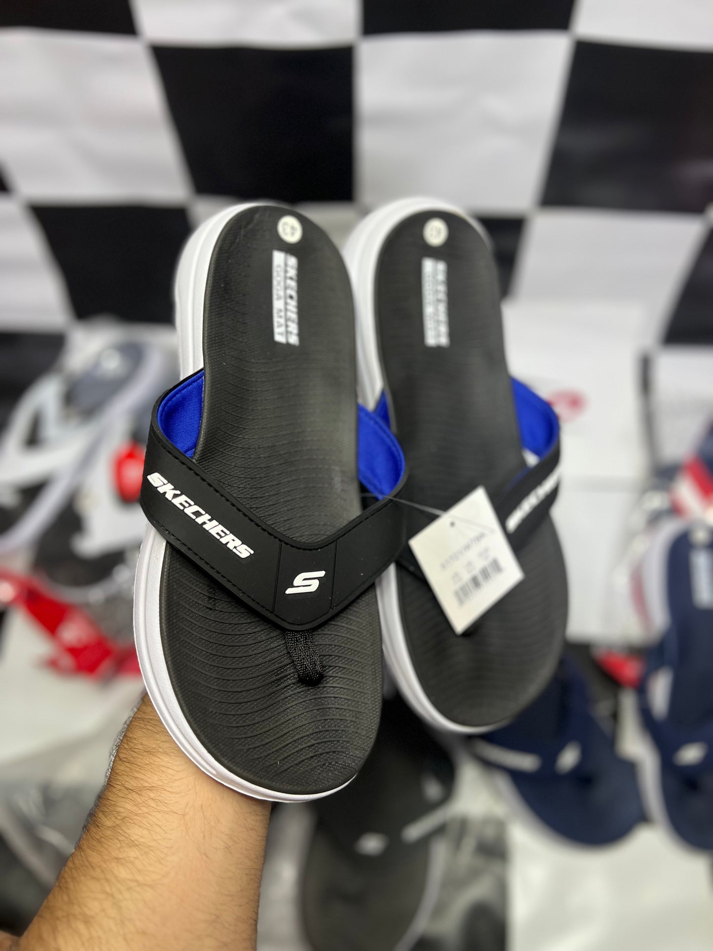 Skechers Flip flops 🩴 (Softie)