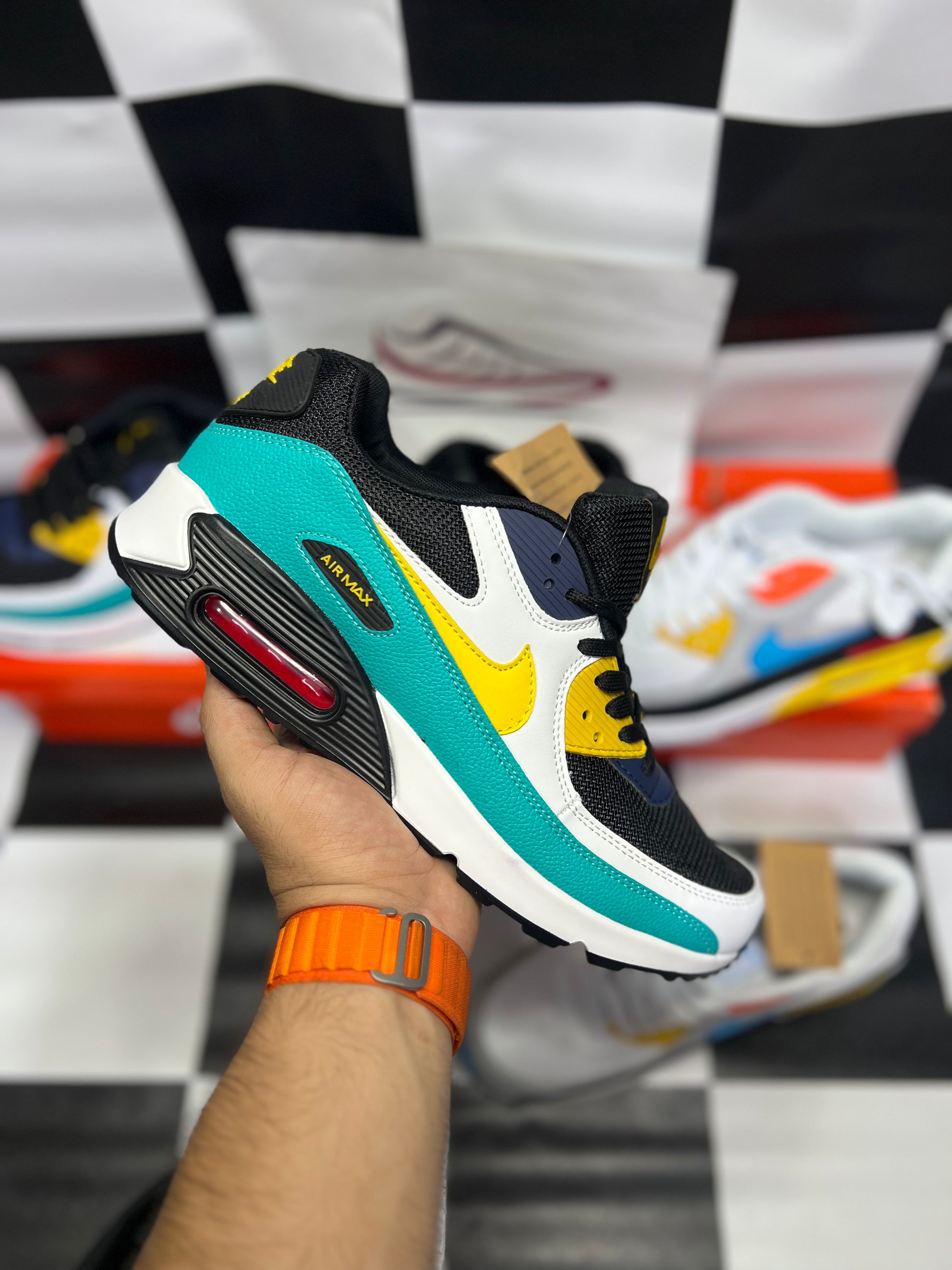 Air max 2025 90 retail