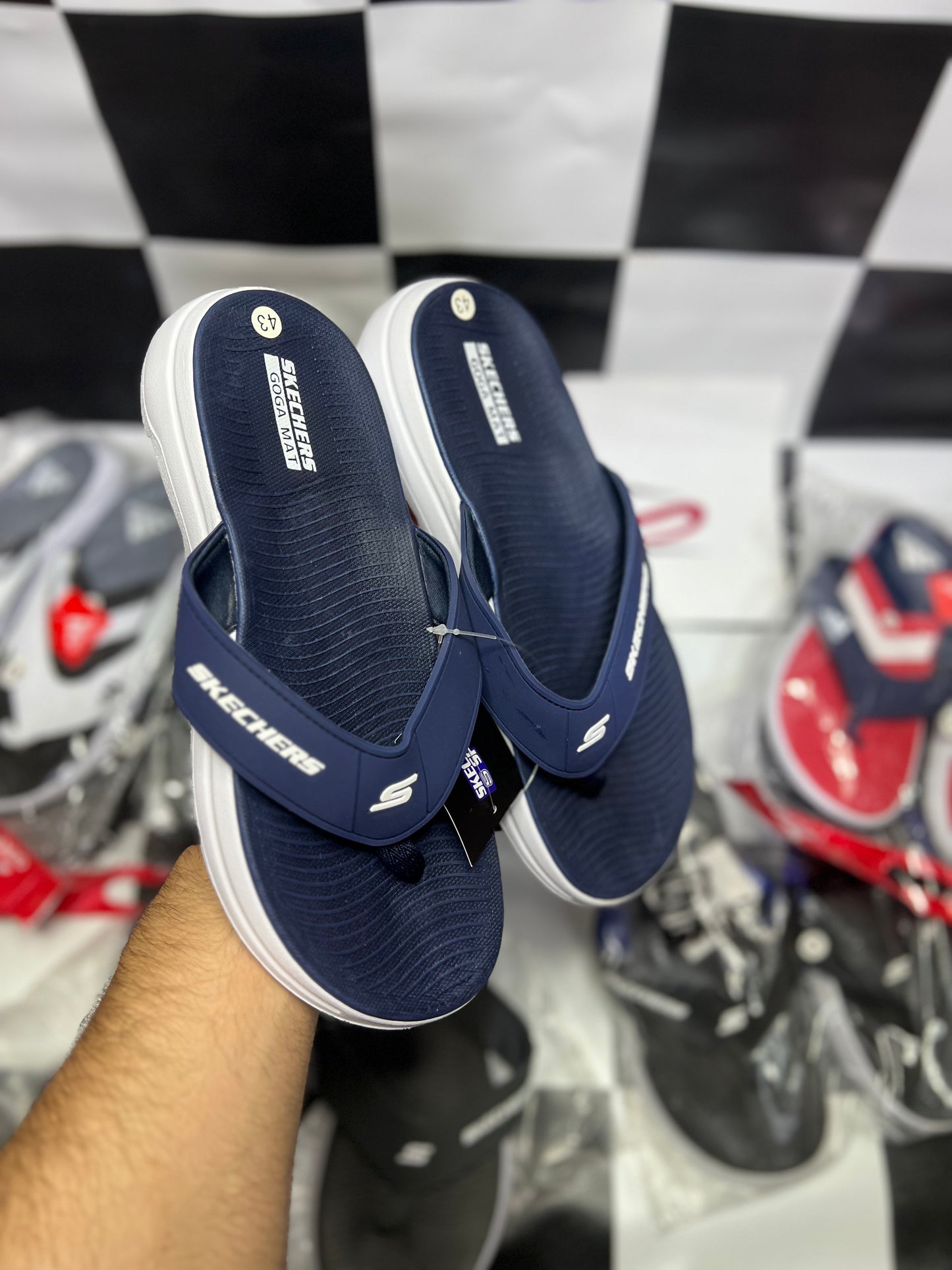 Skechers Flip flops 🩴 (Softie)