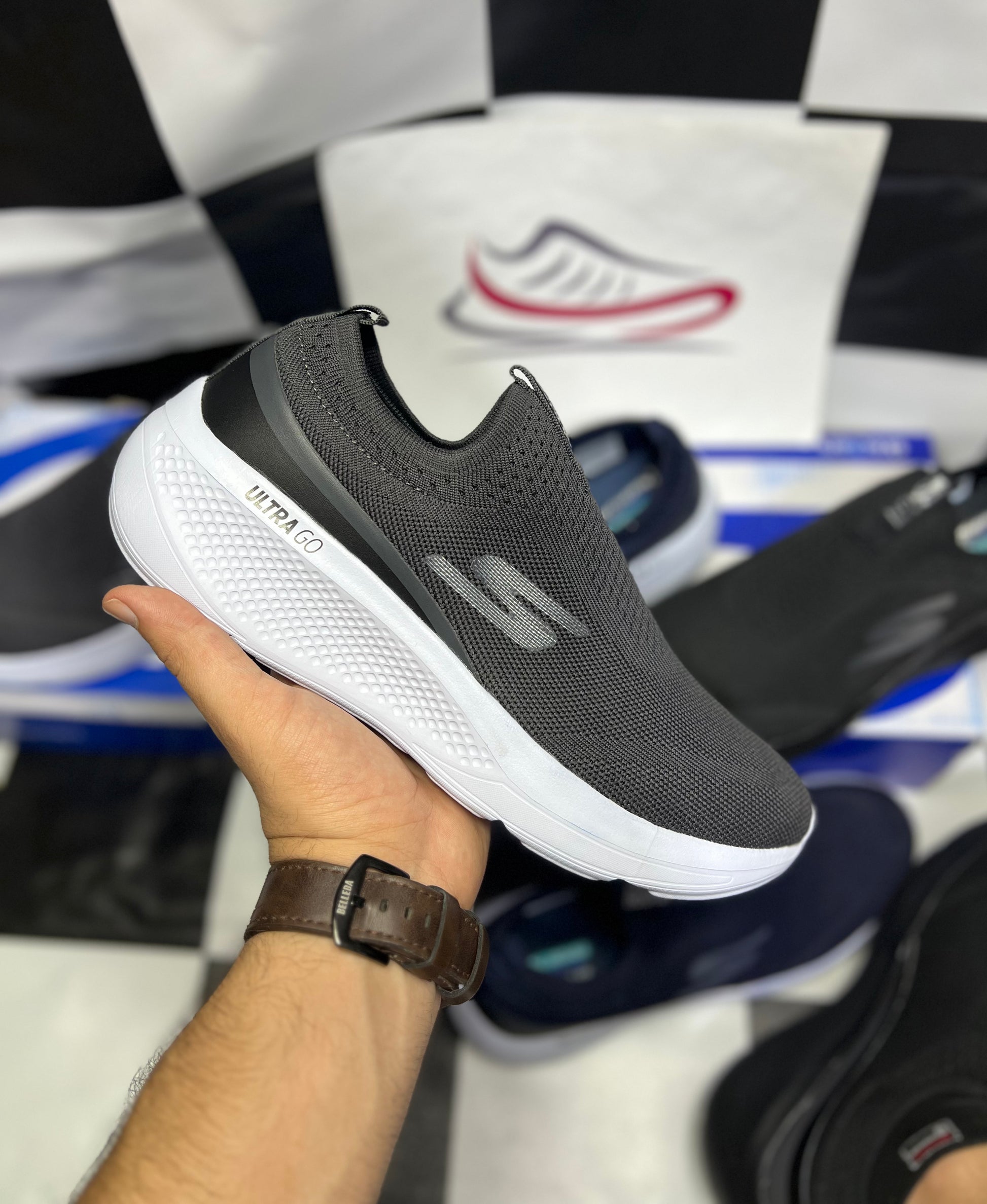 Ultra Go Skechers Memory foam Rampagekicks.Pk